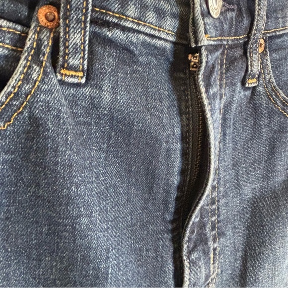 GAP Sz 28T or 6T Kick Fit High Rise Dark Wash Raw Hem NEW WITH TAG - Picture 4 of 11